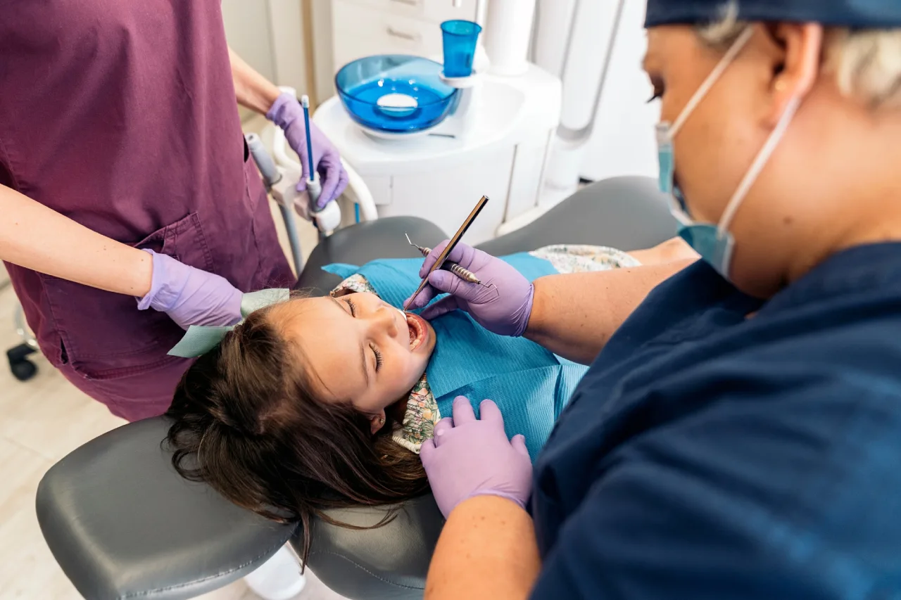 Raymore Family Dentistry | Fixed Teeth vs Removable Raymore Family Dentistry|Fixed Teeth vs Removable